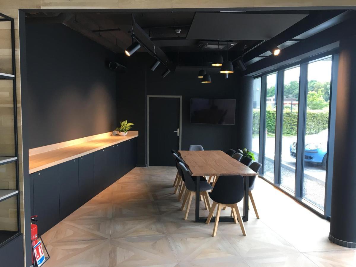 Ibis Styles Valenciennes Petite Foret Petite Forêt Exterior foto