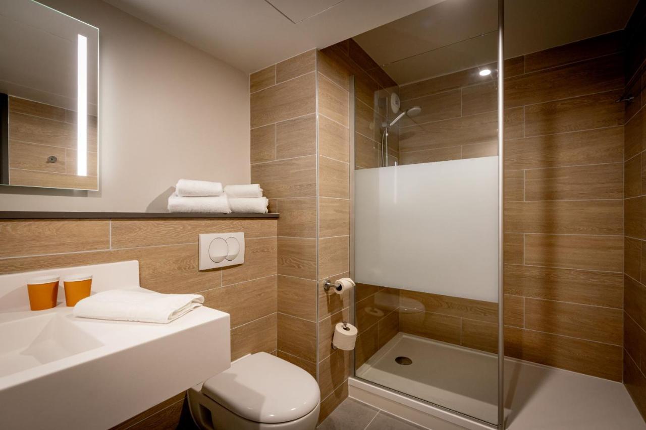 Ibis Styles Valenciennes Petite Foret Petite Forêt Exterior foto